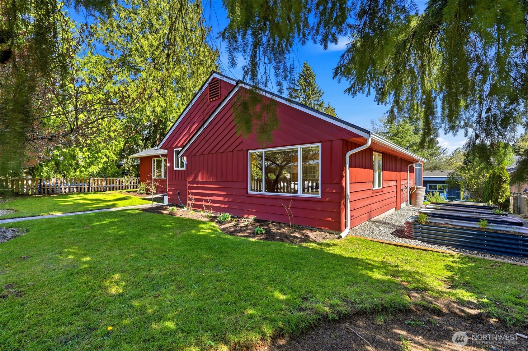 9524 20th Ave NE, Seattle, WA 98115