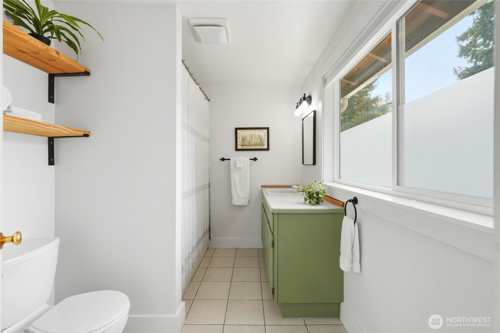 9524 20th Ave NE, Seattle, WA 98115