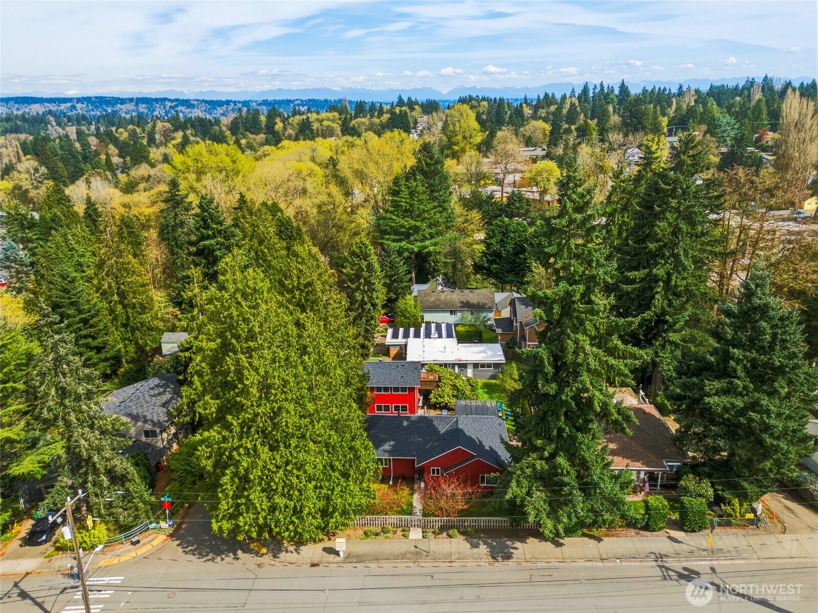 9524 20th Ave NE, Seattle, WA 98115