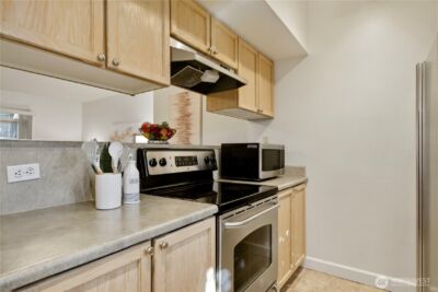 18930 Bothell Everett Highway #E103, Bothell, WA 98012 - Photo 11