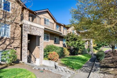 18930 Bothell Everett Highway #E103, Bothell, WA 98012 - Photo 2