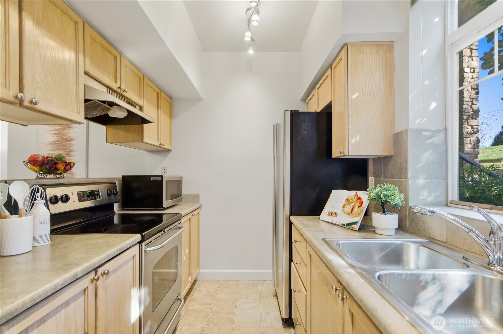 18930 Bothell Everett Highway #E103, Bothell, WA 98012