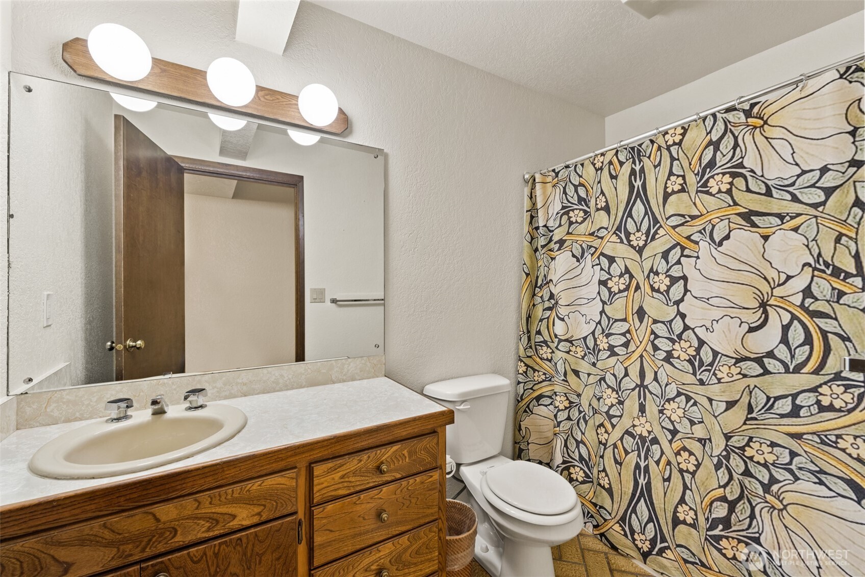 521 S Liberty , Port Angeles, WA 98362