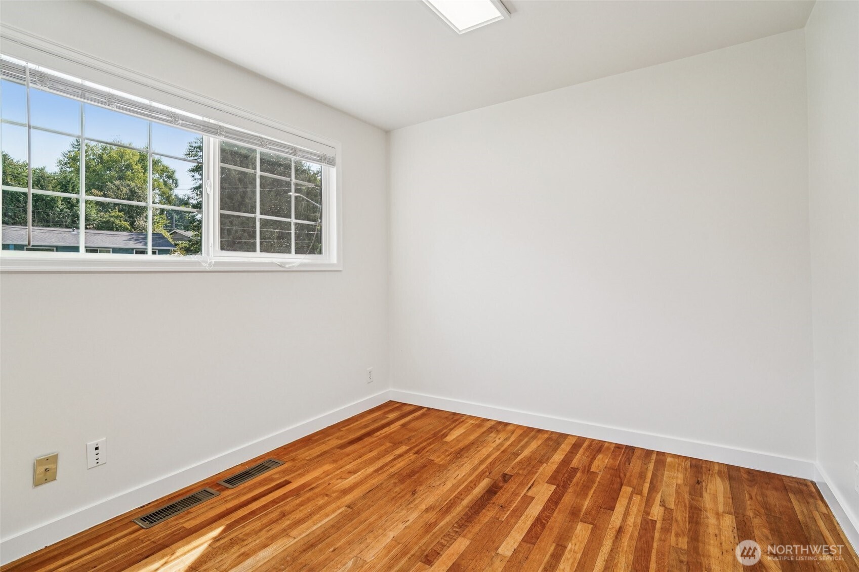 17841 4th Avenue NW, Shoreline, WA 98177