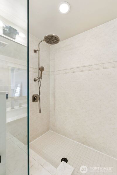 7238 Lakemont Boulevard SE, Bellevue, WA 98006 - Photo 18