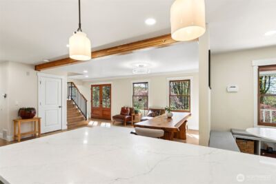 7238 Lakemont Boulevard SE, Bellevue, WA 98006 - Photo 8