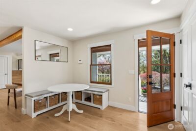 7238 Lakemont Boulevard SE, Bellevue, WA 98006 - Photo 9