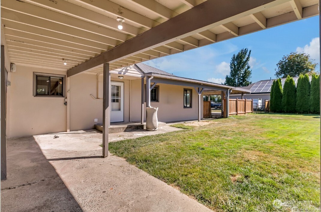 624 9th Avenue SW, Puyallup, WA 98371