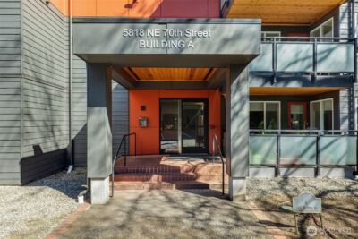 7001 Sand Point Way NE #A412, Seattle, WA 98115