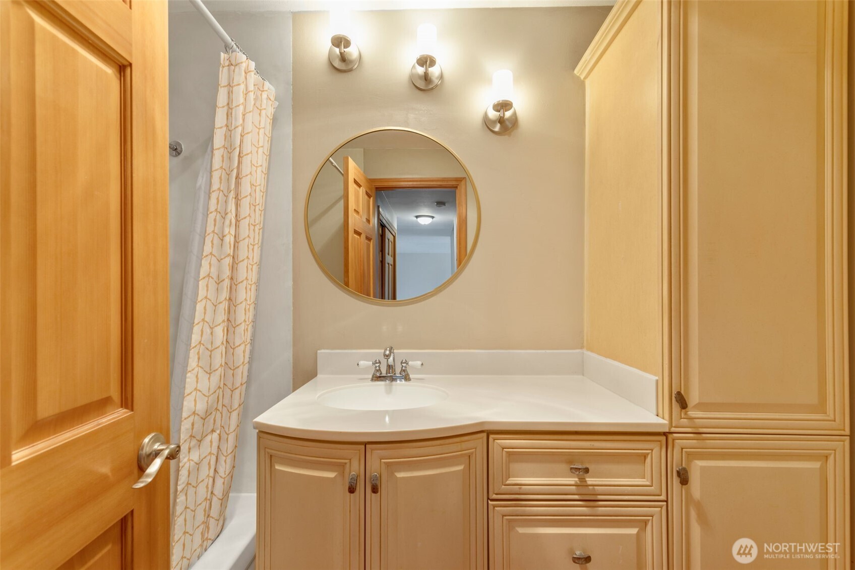 7001 Sand Point Way NE #A412, Seattle, WA 98115