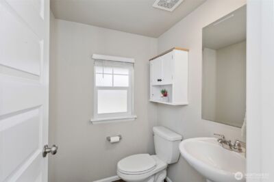1324 Baker Heights Loop , Bremerton, WA 98312 - Photo 15