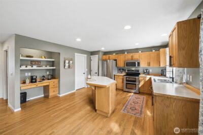 11602 135th Street Ct E, Puyallup, WA 98374 - Photo 9