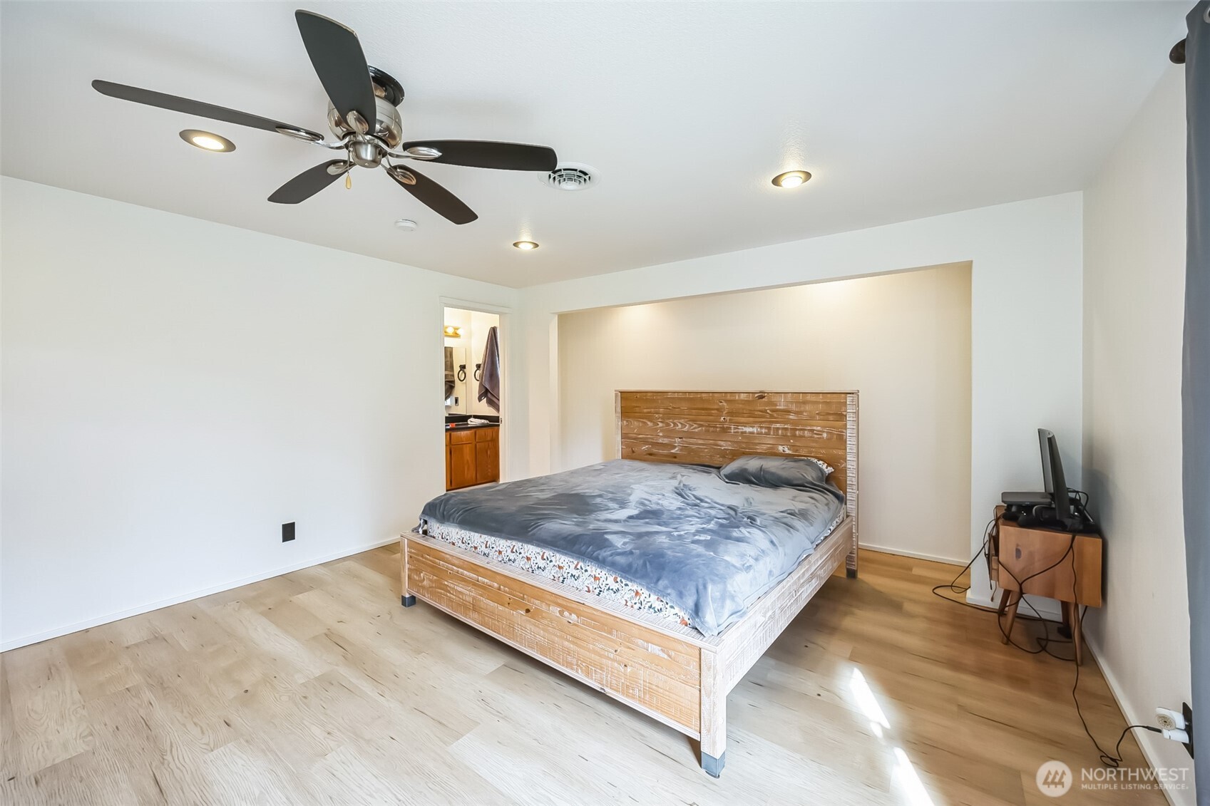 15815 121st Avenue Ct E, Puyallup, WA 98374