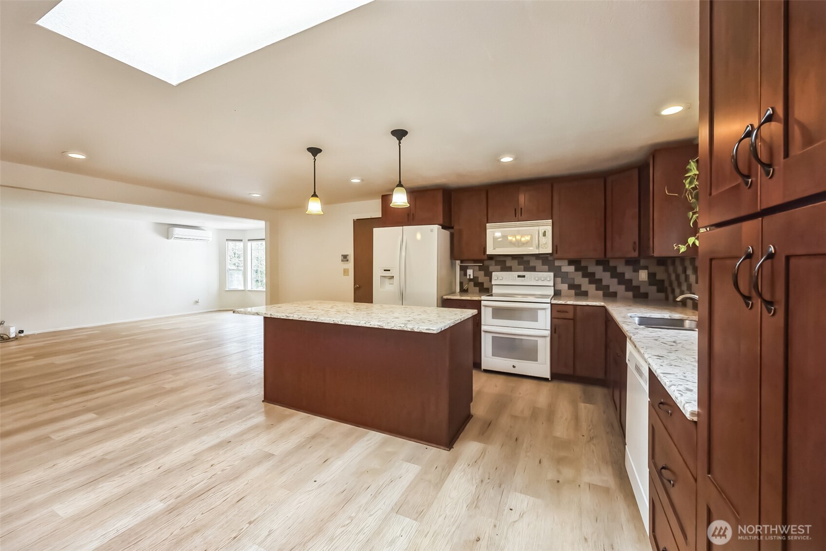 15815 121st Avenue Ct E, Puyallup, WA 98374