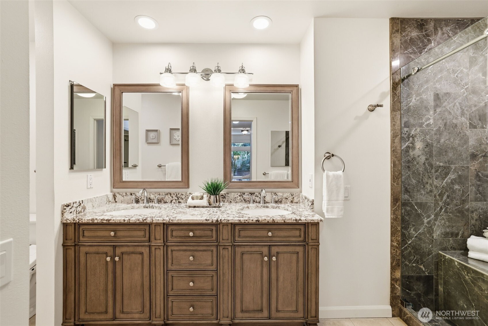 3610 225th Place SE #1375, Issaquah, WA 98029