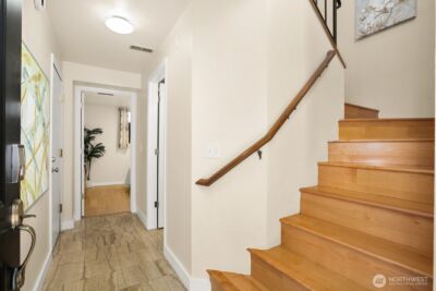 12530 SE 30th Street #A1, Bellevue, WA 98005 - Photo 2