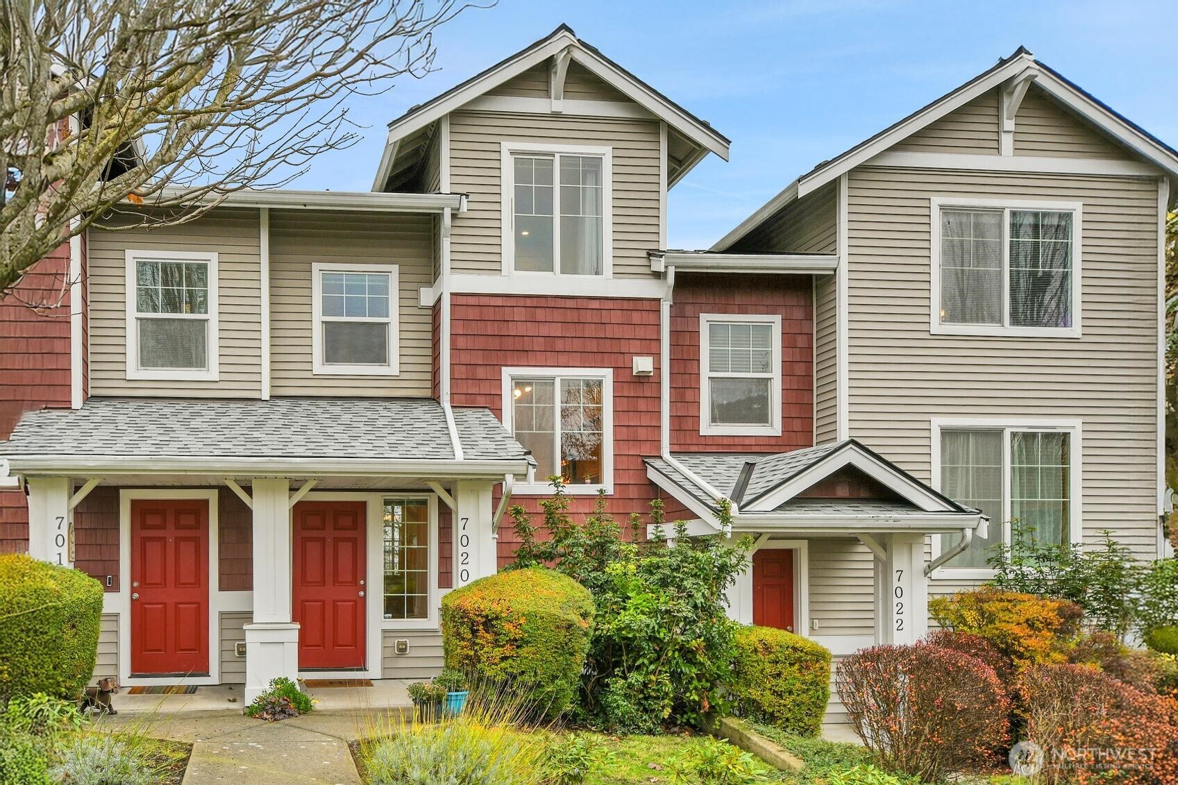 7020 Holly Park Drive S #W2, Seattle, WA 98118