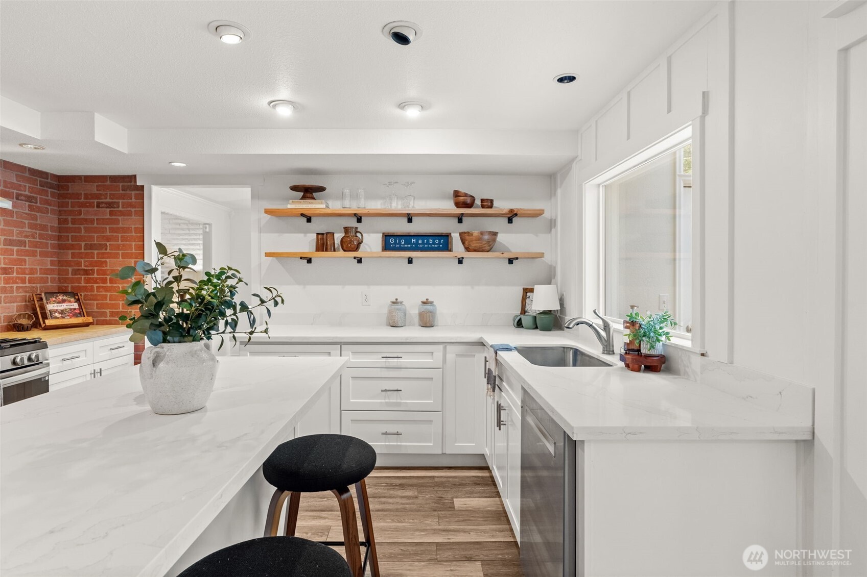 14015 57th Avenue NW, Gig Harbor, WA 98332