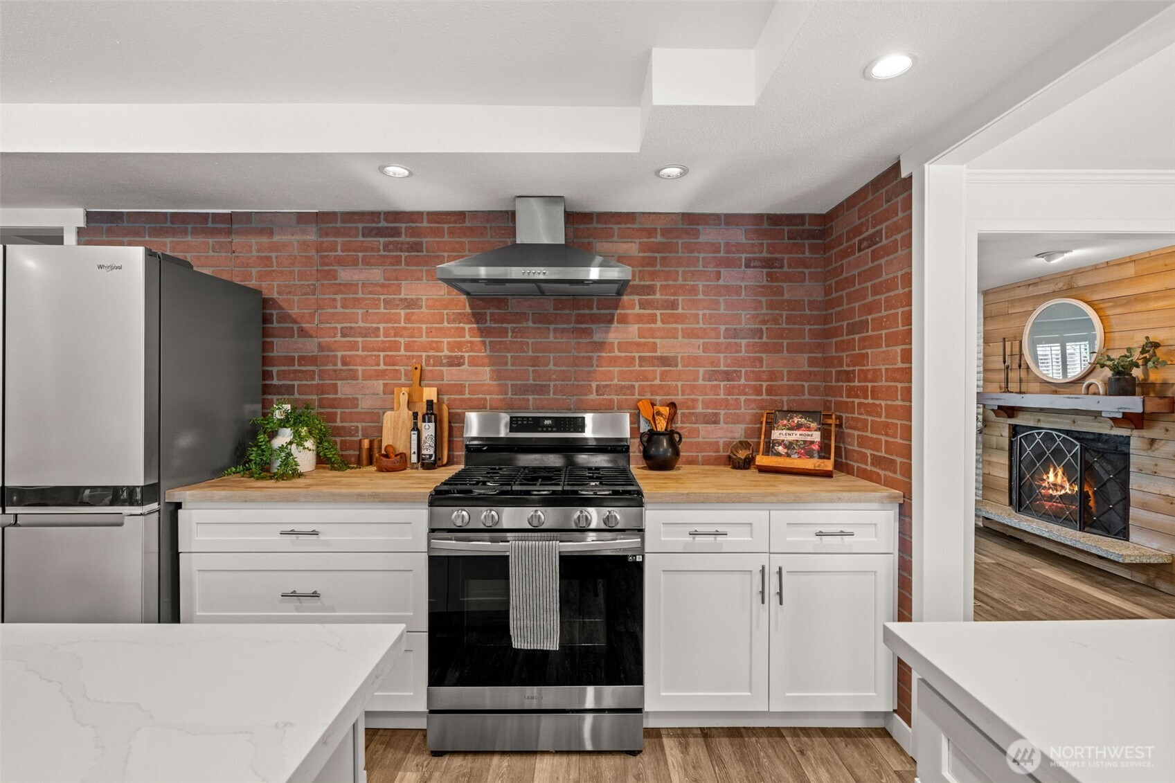 14015 57th Avenue NW, Gig Harbor, WA 98332