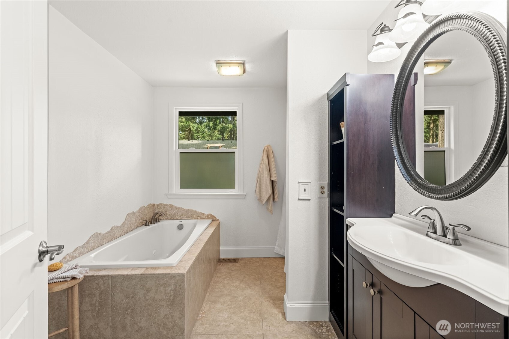 14015 57th Avenue NW, Gig Harbor, WA 98332