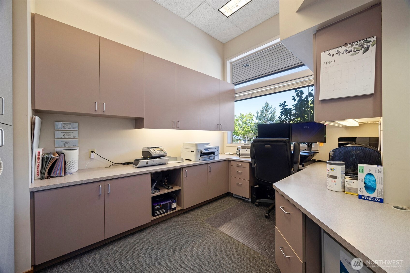 3136 Squalicum Parkway #B, Bellingham, WA 98225