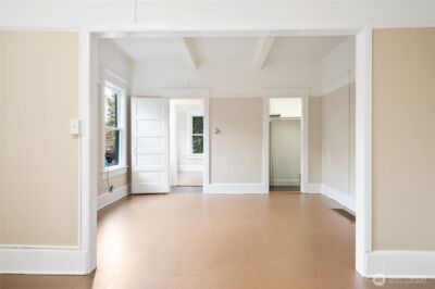 1425 Palm Avenue SW, Seattle, WA 98116 - Photo 12