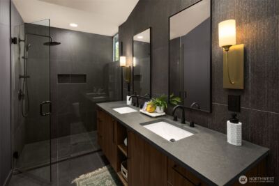 14031 Densmore Avenue N, Seattle, WA 98133 - Photo 20