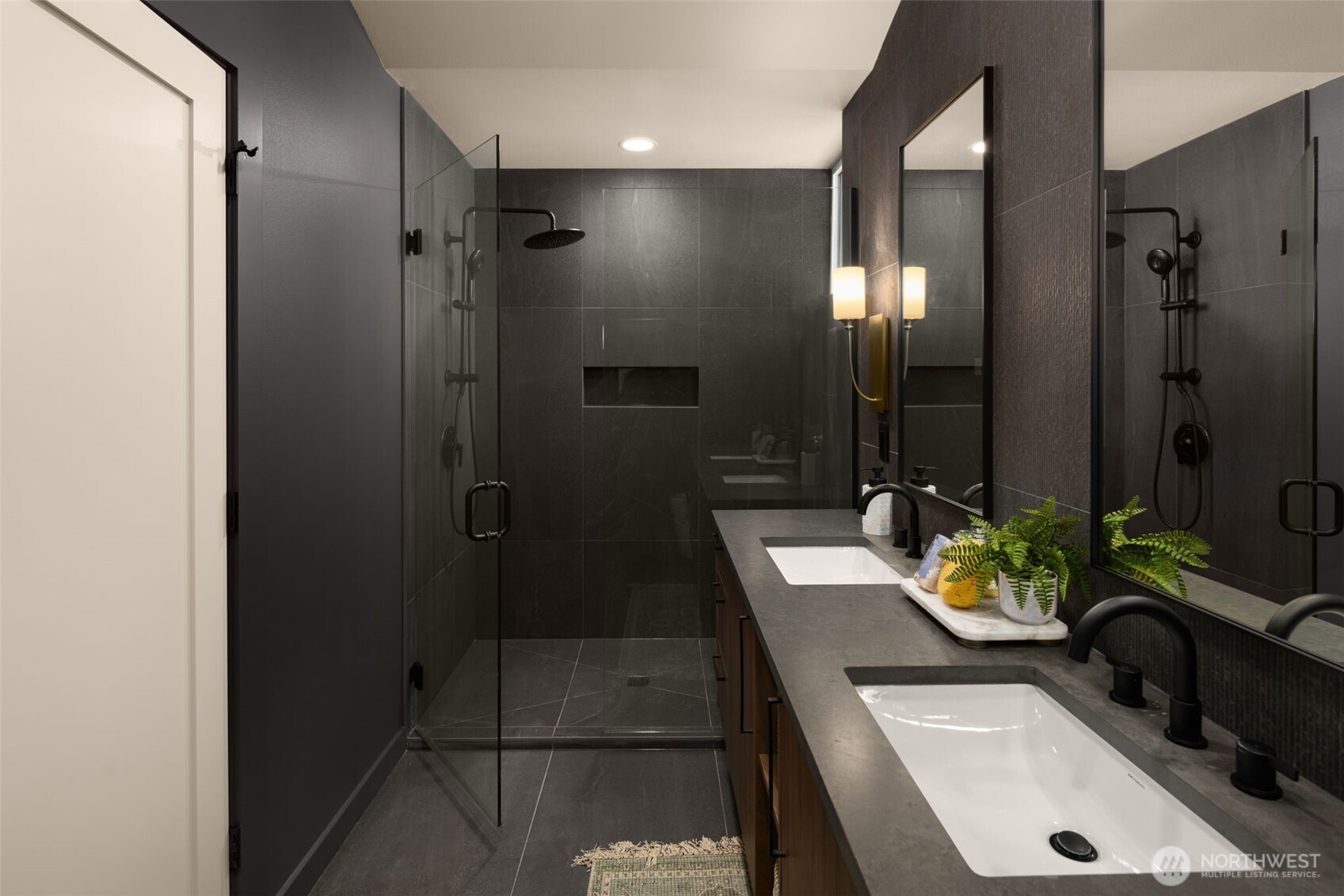 14031 Densmore Avenue N, Seattle, WA 98133