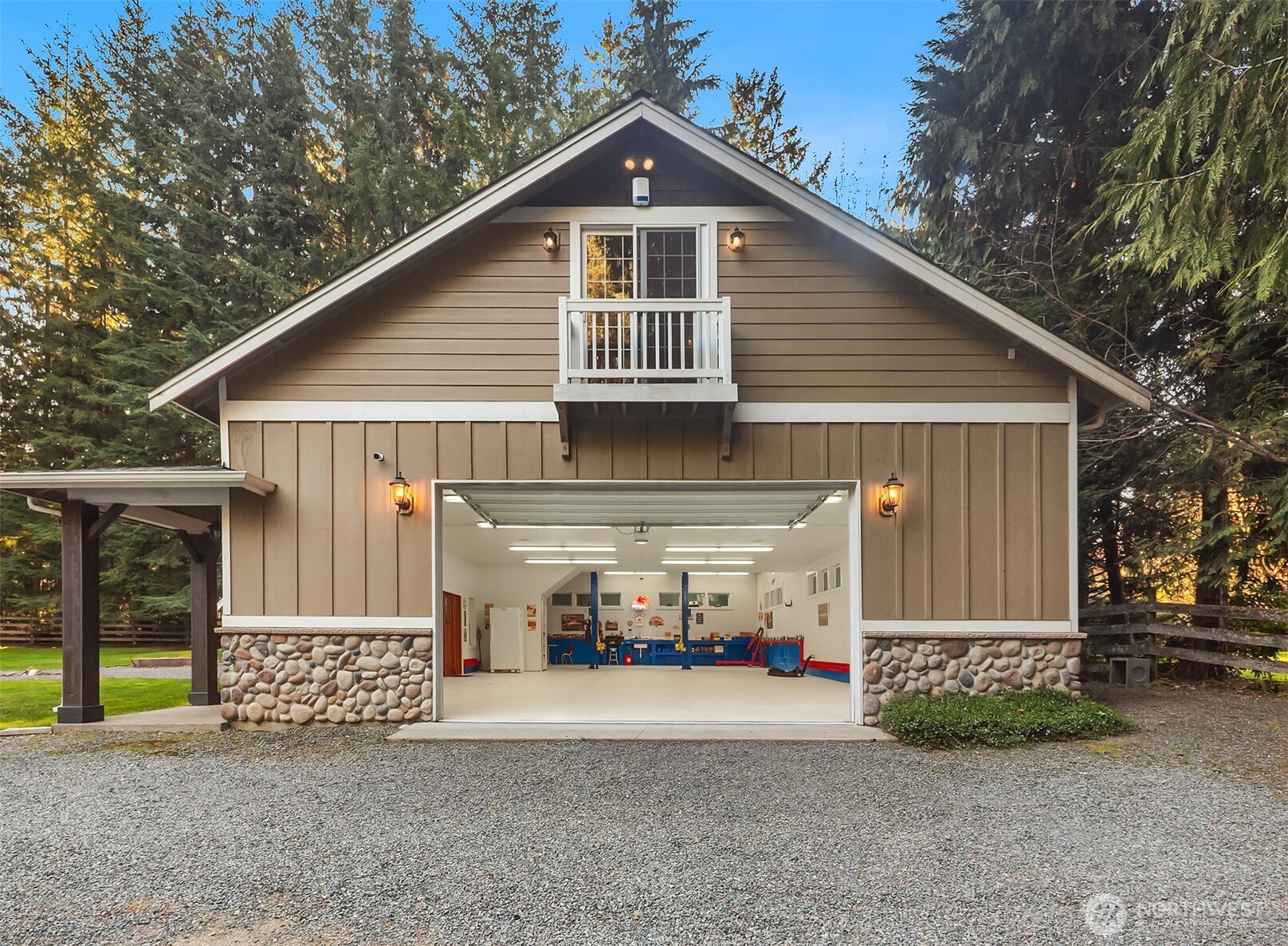 19808 Yew Way , Snohomish, WA 98296
