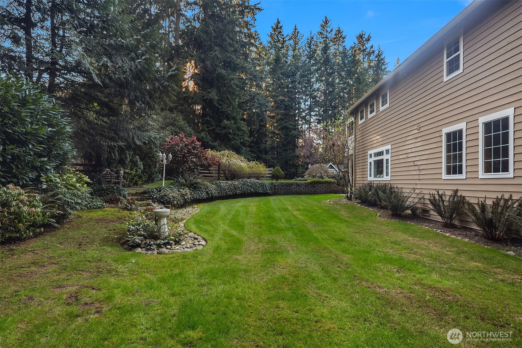19808 Yew Way , Snohomish, WA 98296