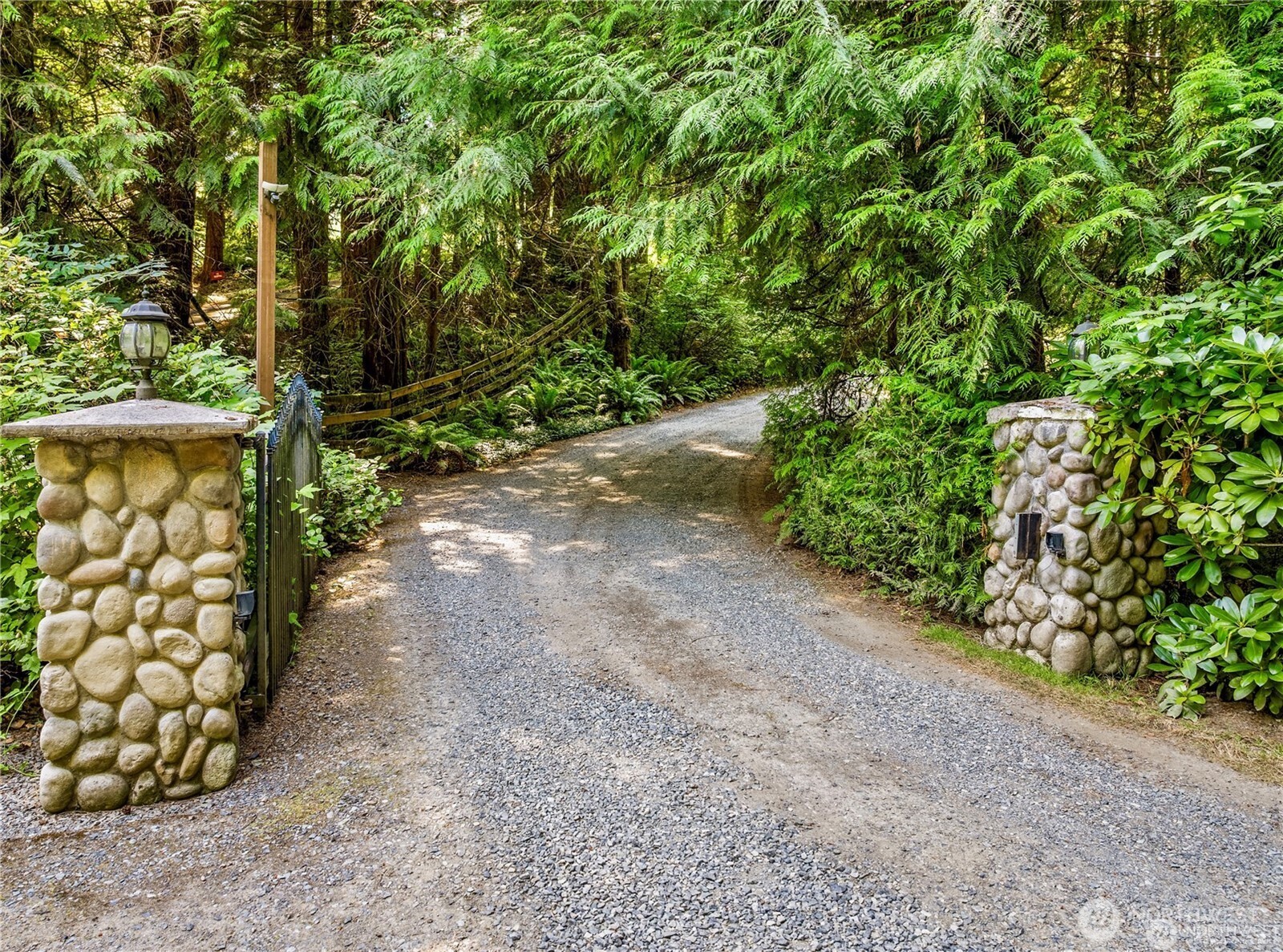 19808 Yew Way , Snohomish, WA 98296