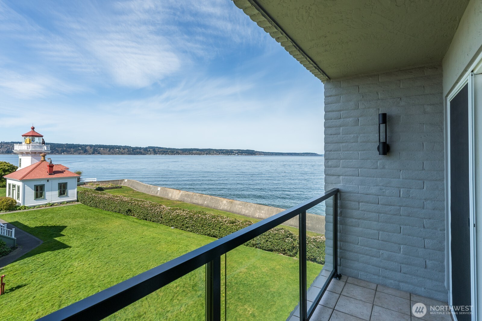 610 Front Street #302, Mukilteo, WA 98275