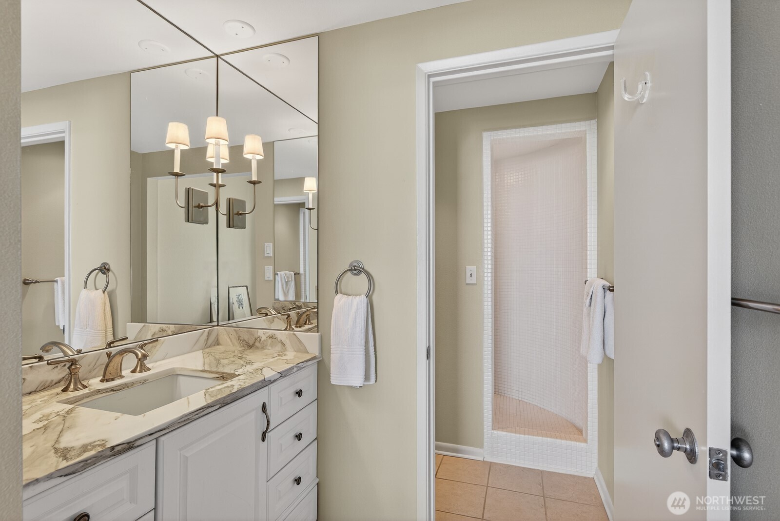 610 Front Street #302, Mukilteo, WA 98275