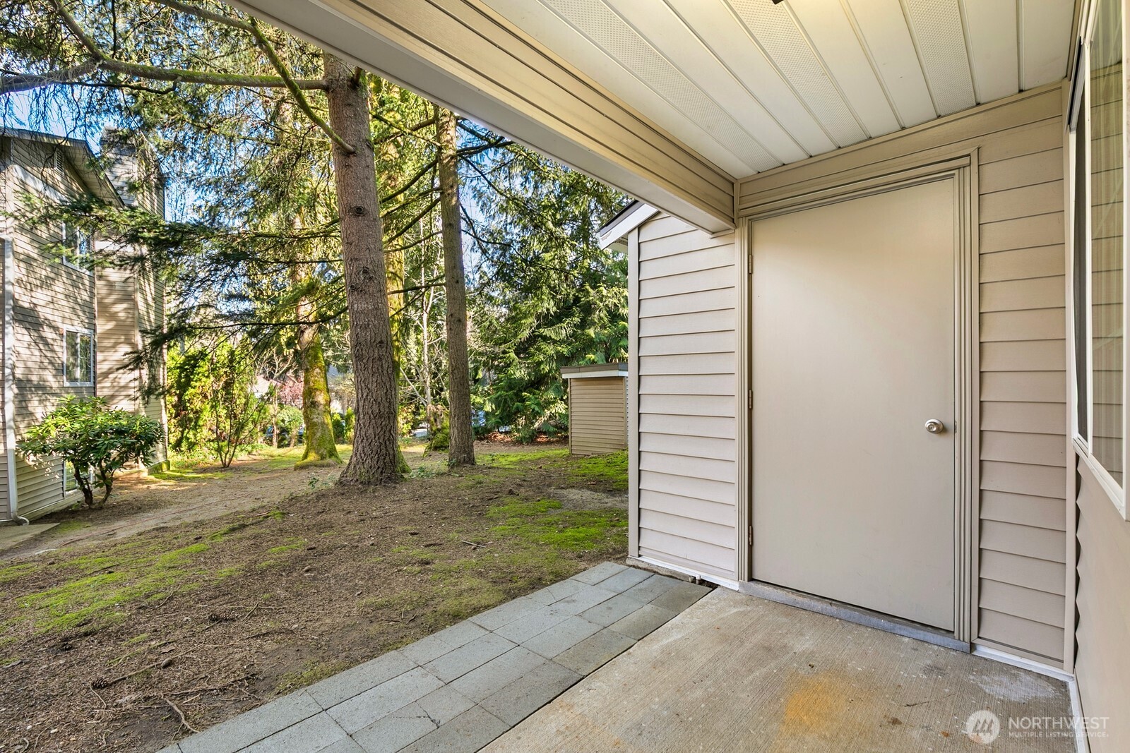 10022 NE 120th Lane #G101, Kirkland, WA 98034