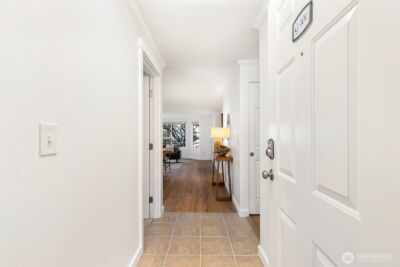 10022 NE 120th Lane #G101, Kirkland, WA 98034 - Photo 4
