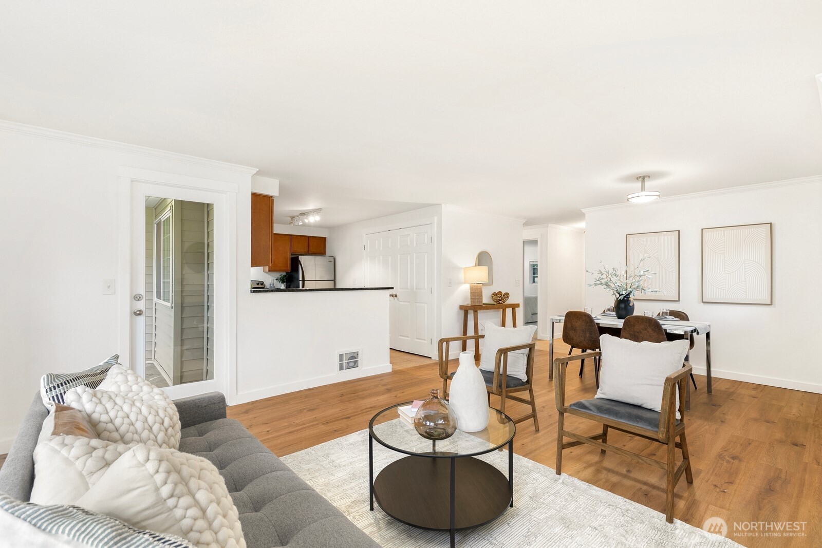10022 NE 120th Lane #G101, Kirkland, WA 98034