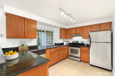 10022 NE 120th Lane #G101, Kirkland, WA 98034 - Photo 10