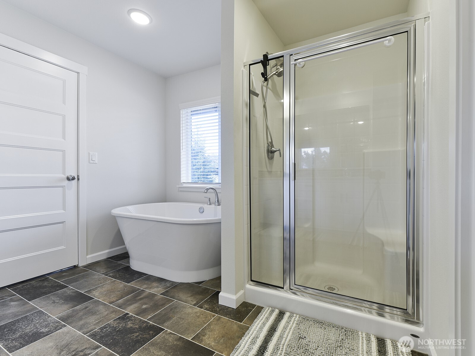 9110 Carlos Way NE, Lacey, WA 98516