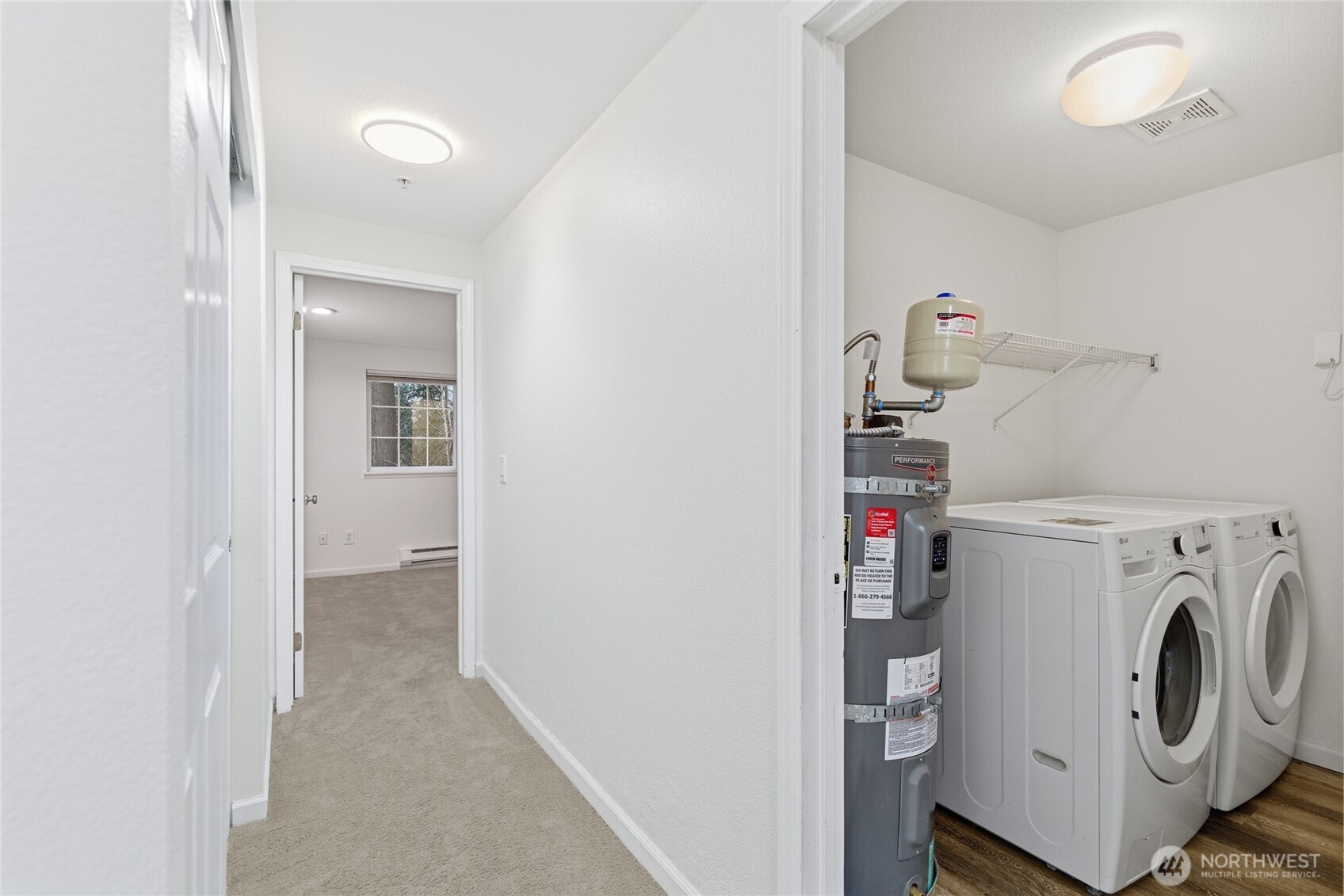 23321 Cedar Way #J204, Mountlake Terrace, WA 98043-4344