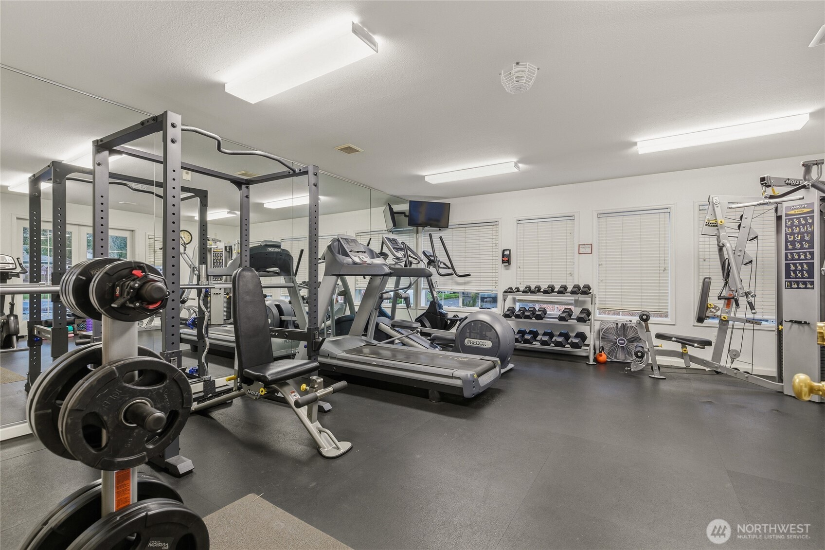 23321 Cedar Way #J204, Mountlake Terrace, WA 98043-4344