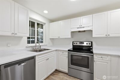 23321 Cedar Way #J204, Mountlake Terrace, WA 98043-4344 - Photo 7