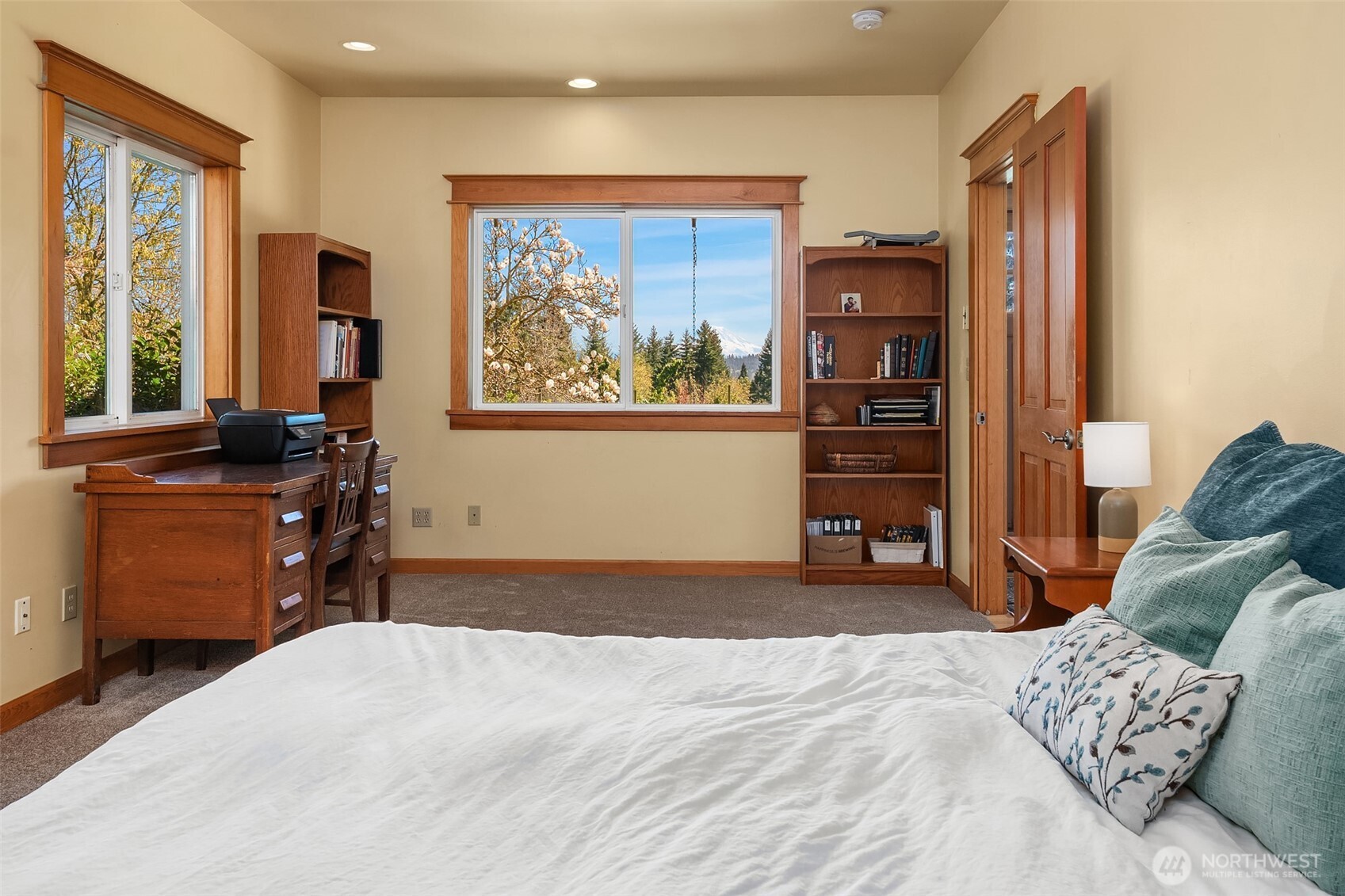 23419 107th Avenue SW, Vashon, WA 98070