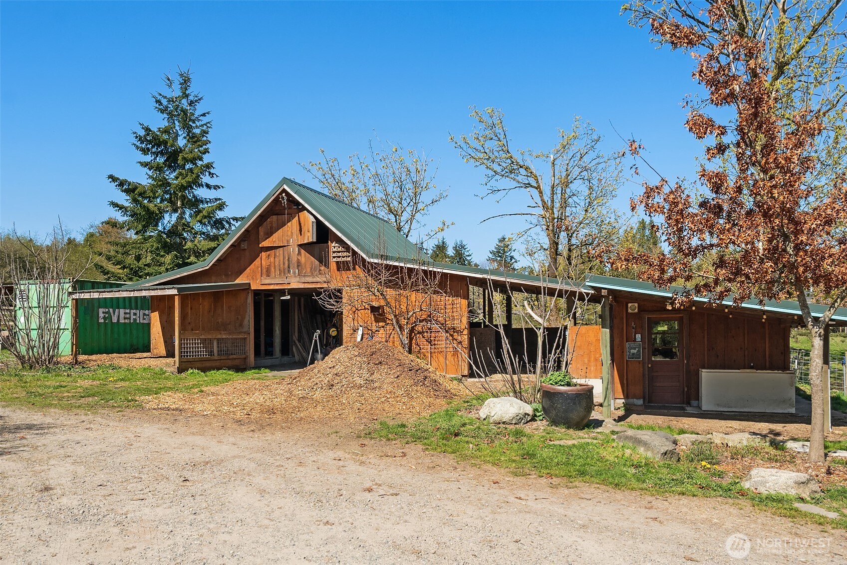 23419 107th Avenue SW, Vashon, WA 98070