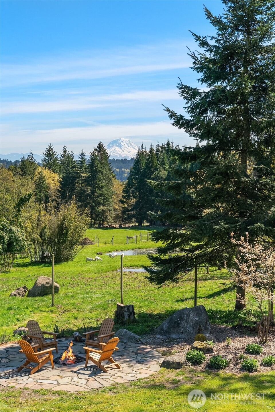23419 107th Avenue SW, Vashon, WA 98070