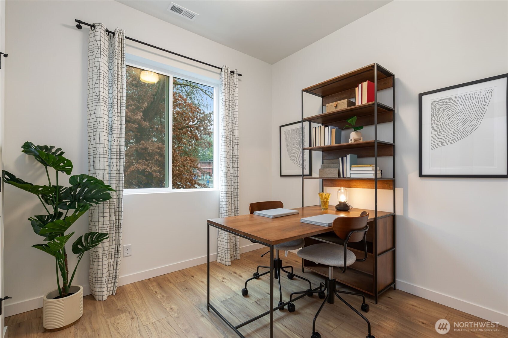 1152 129th Court NE, Bellevue, WA 98005