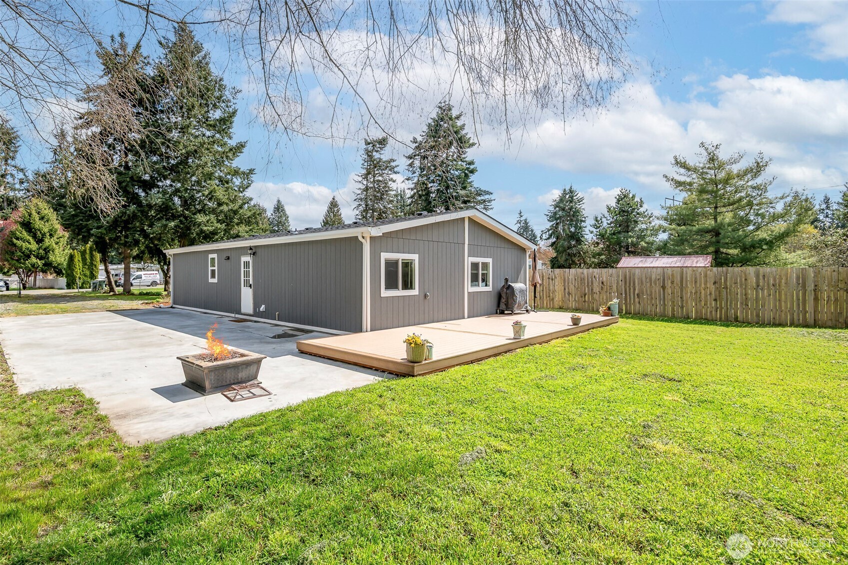 8725 Pepperidge Lane SE, Yelm, WA 98597