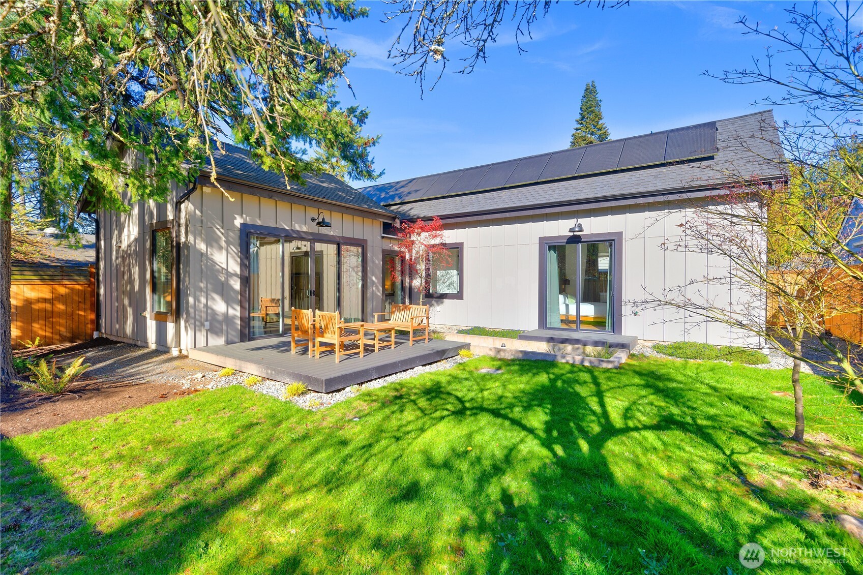 10039 13th Avenue NW, Seattle, WA 98177