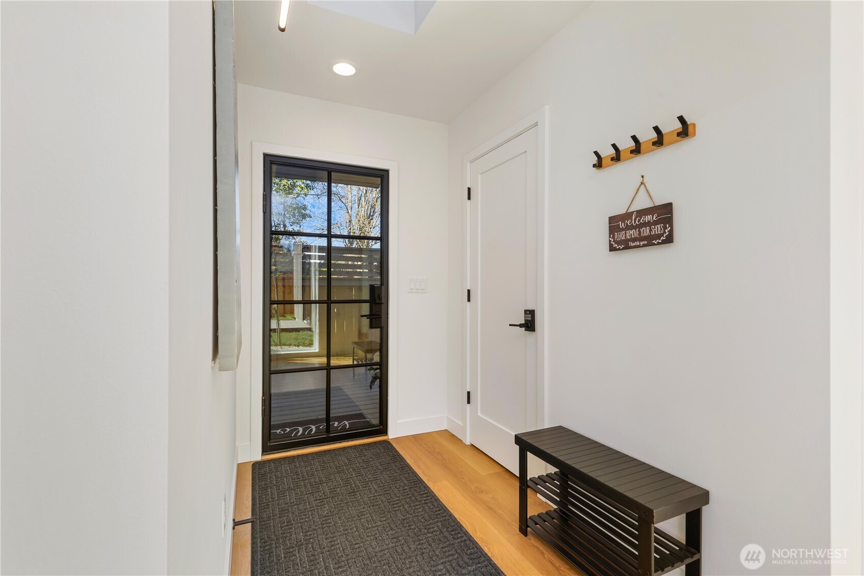 10039 13th Avenue NW, Seattle, WA 98177