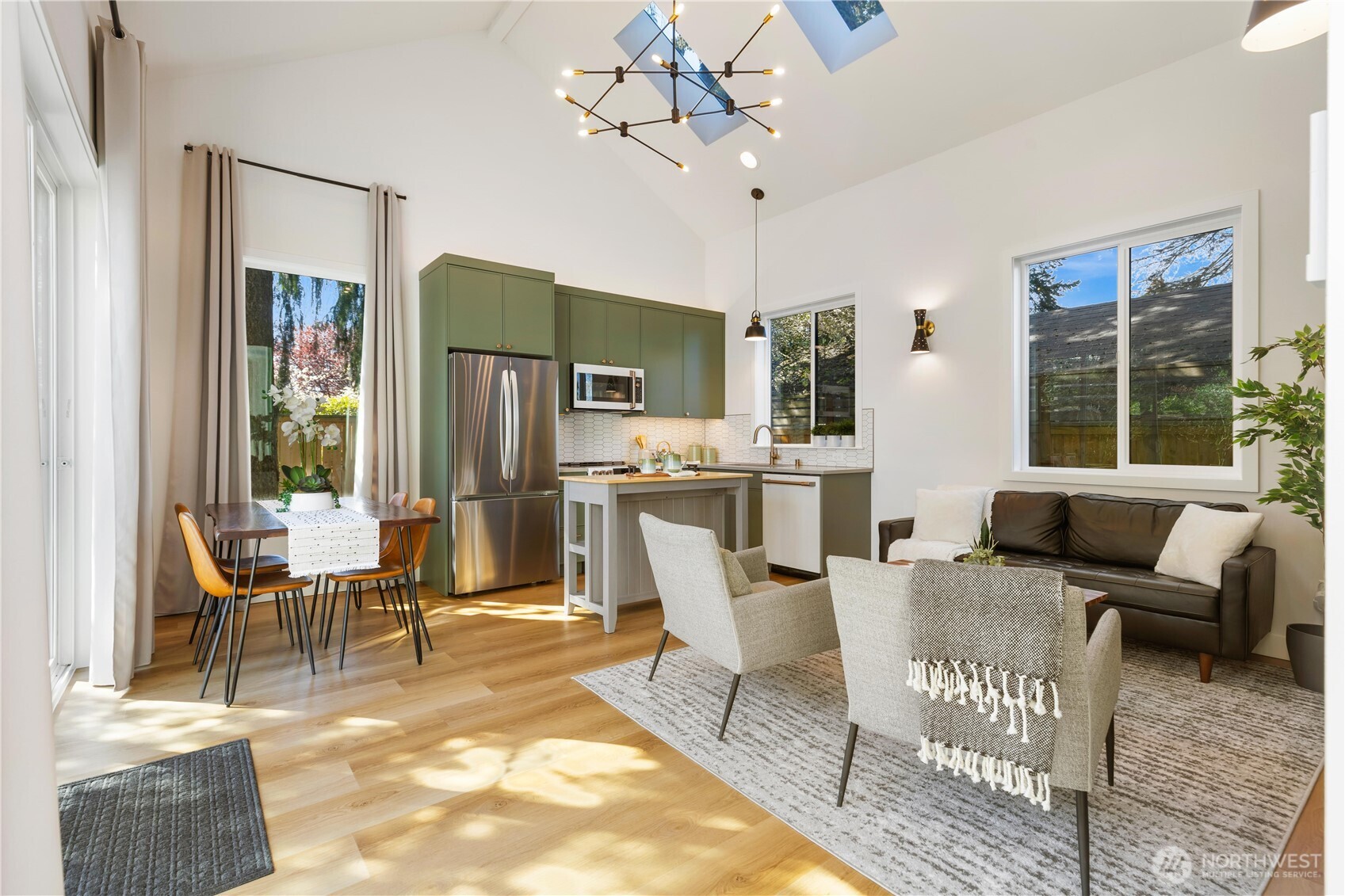 10039 13th Avenue NW, Seattle, WA 98177