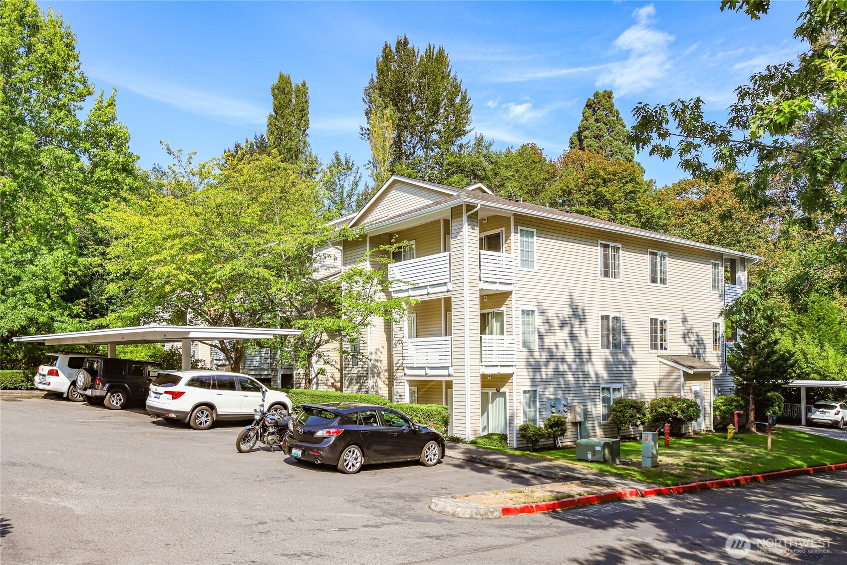 801 Rainier Avenue N #E325, Renton, WA 98057